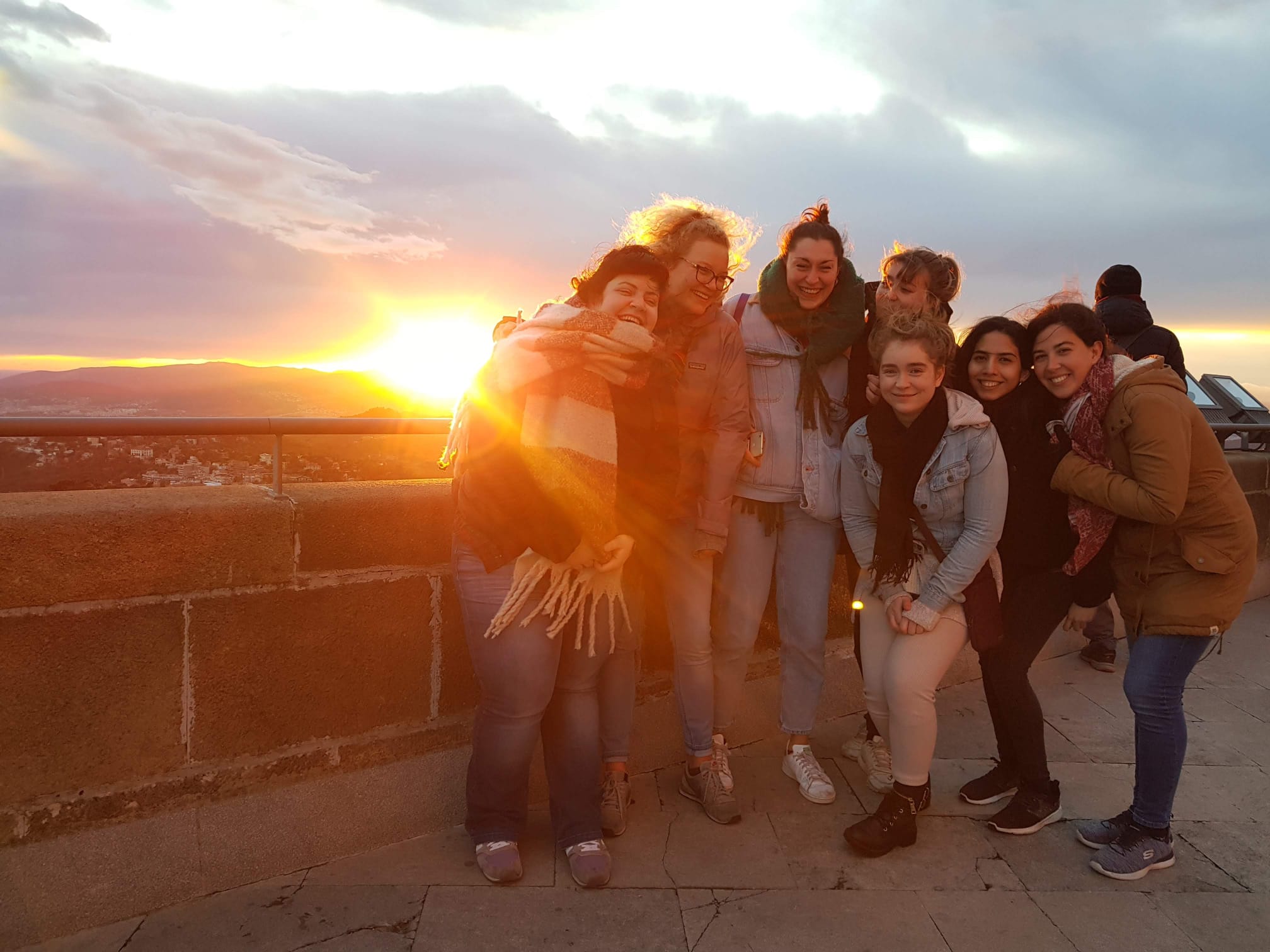 A beautiful sunset in Barcelona with amazing people 
