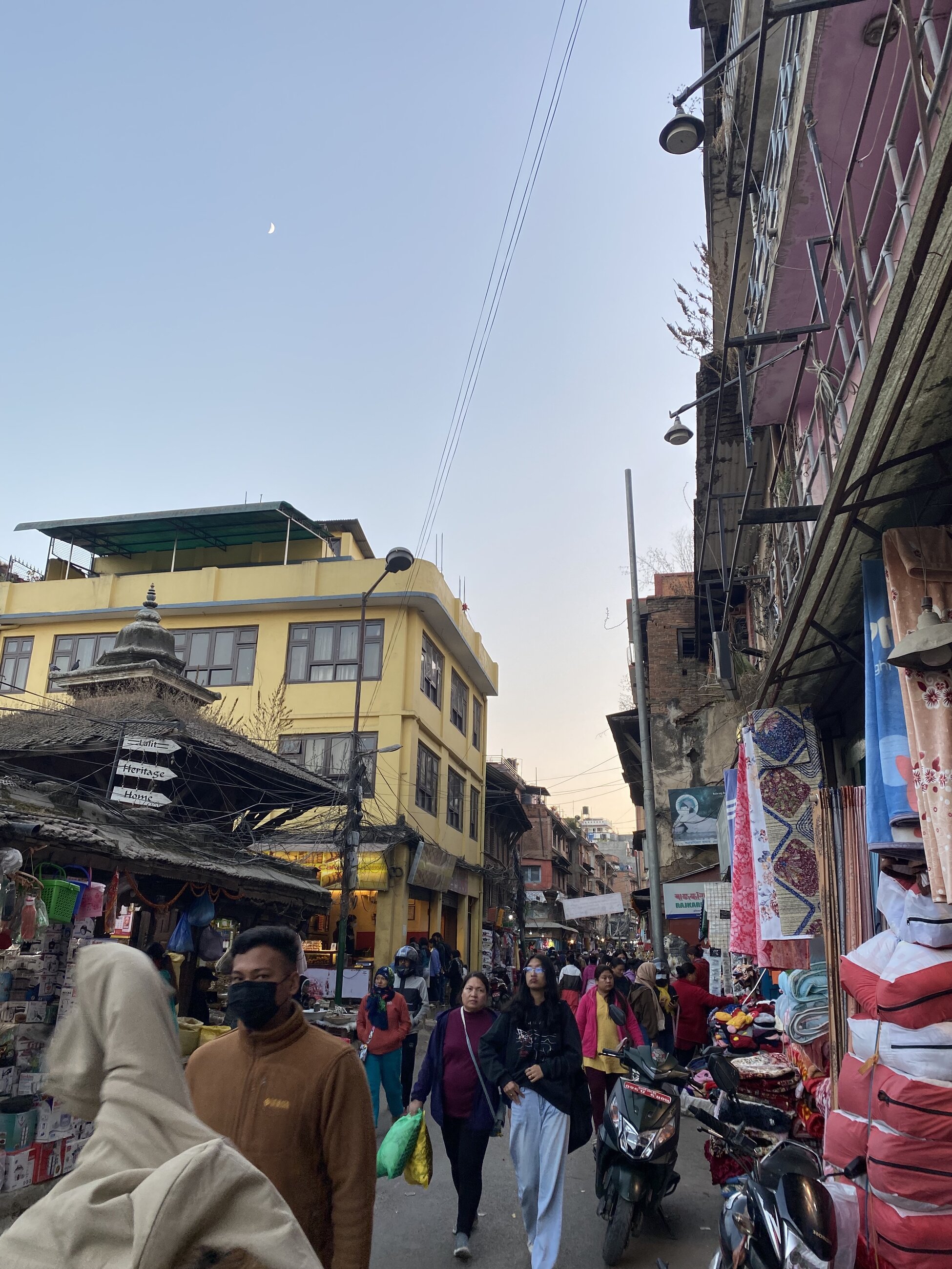 Afternoon in the busy streets of Thamal