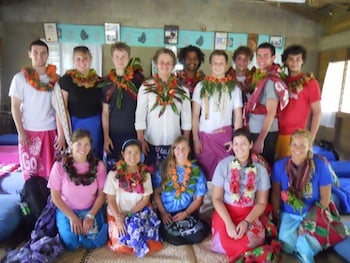 GlobaLinks Fiji students visit local school