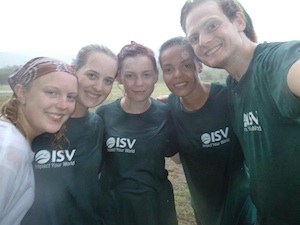 Women volunteering in Africa