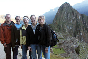 Volunteers from Volunteering Solutions explore Peru