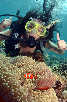 Kyle scuba diving in Cairns!