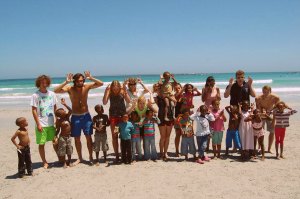 A fun beach day for pre-schoolers from settlements and Dunoon. 