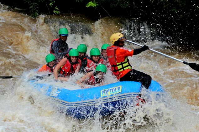 white water rafting in Thailand