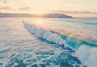 Aerial side view of wave in Australian ocean