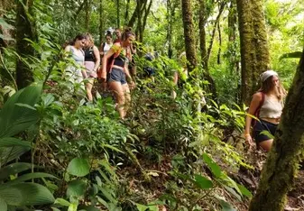 Girls hiking in Monteverde