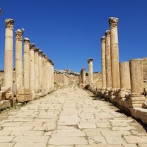 Jerash road of columns