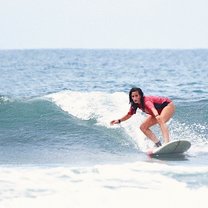 I took a surfing class abroad!