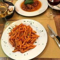 penne pasta in spicy red sauce