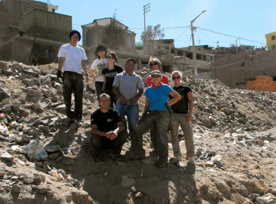 Group of volunteers with GVI in Peru