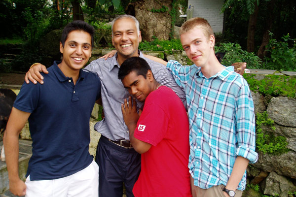 Volunteers in India bonding