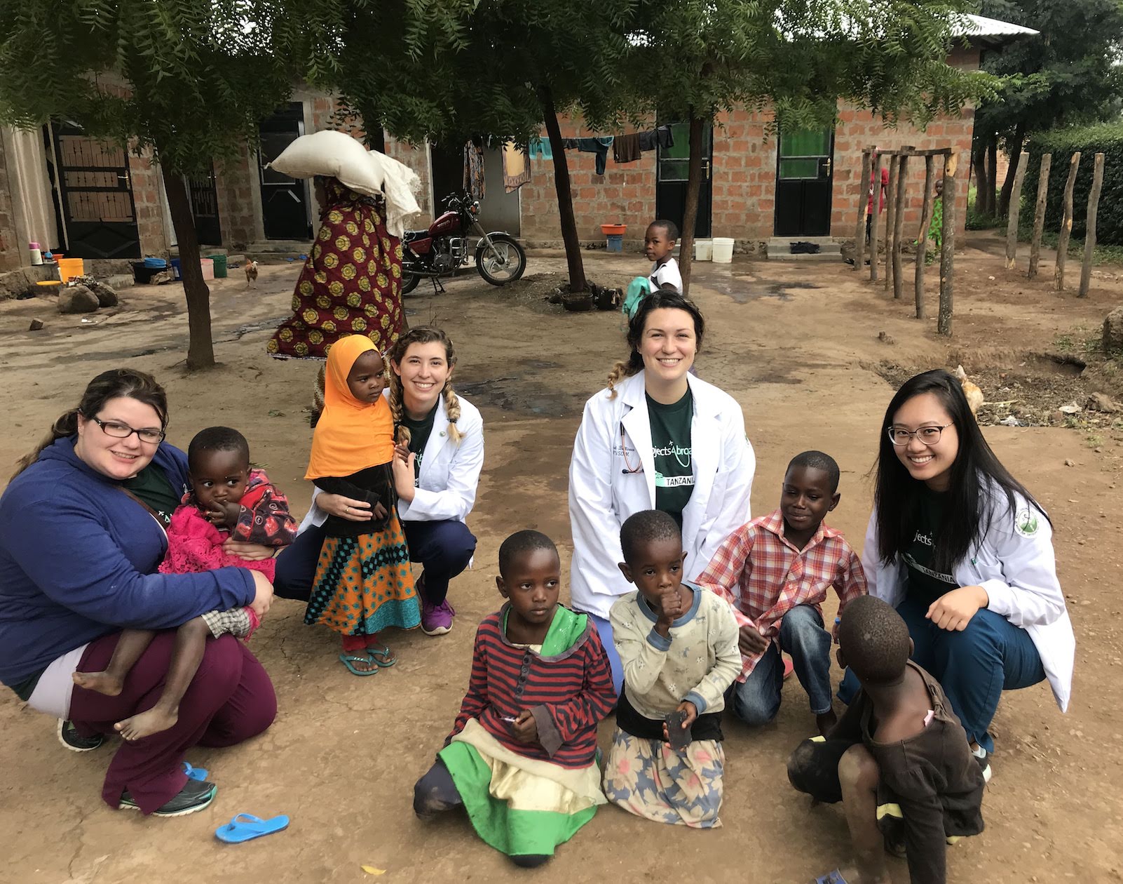 Volunteer abroad 2021 image