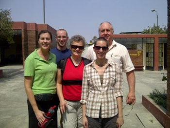 Volunteers in Peru with CCS