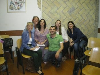 Manuela, with fellow students, in the TEFL International - Rome classroom