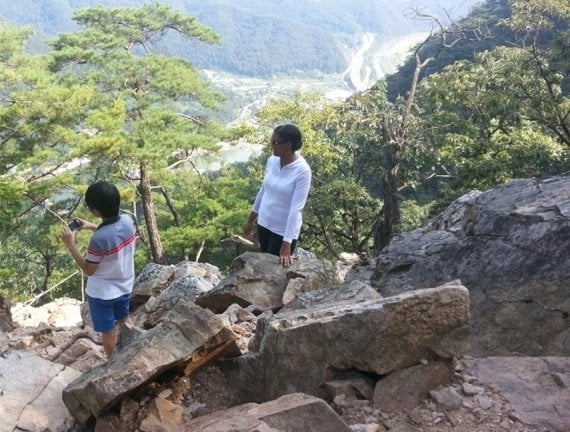 Interview with Tabitha, a teacher in South Korea with Footprints Recruiting