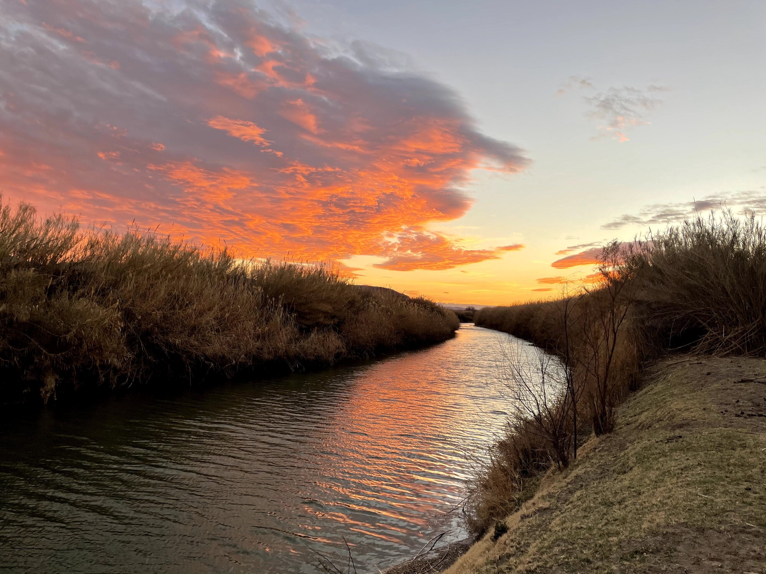 An amazing sunset during a canoe segment! Can’t beat these views.