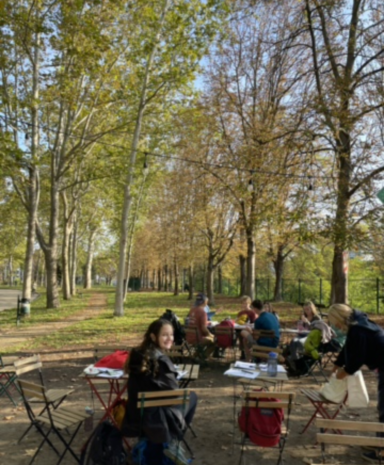 Italian lessons in a park