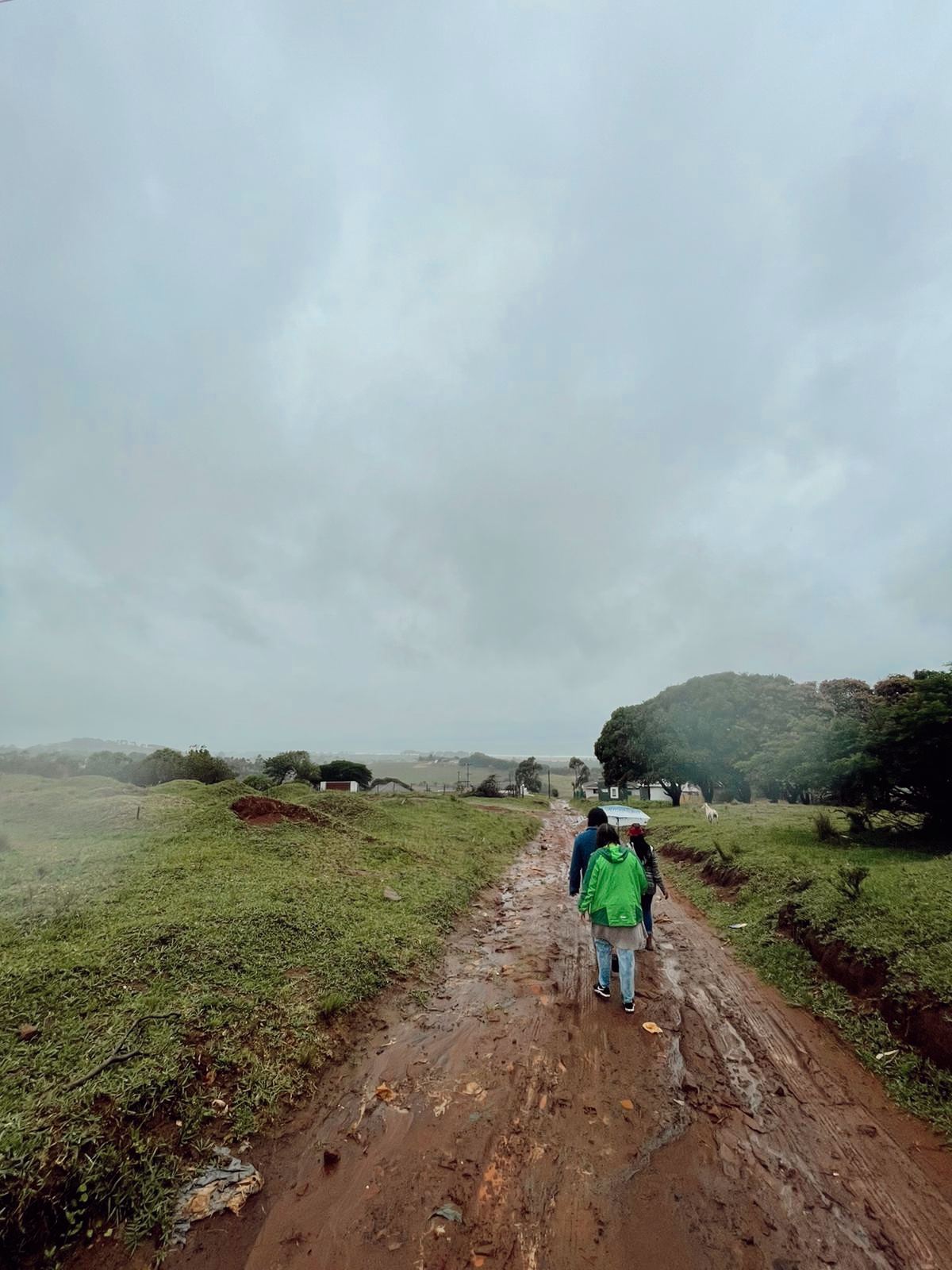 A walk in Dokodweni, the rural homestay