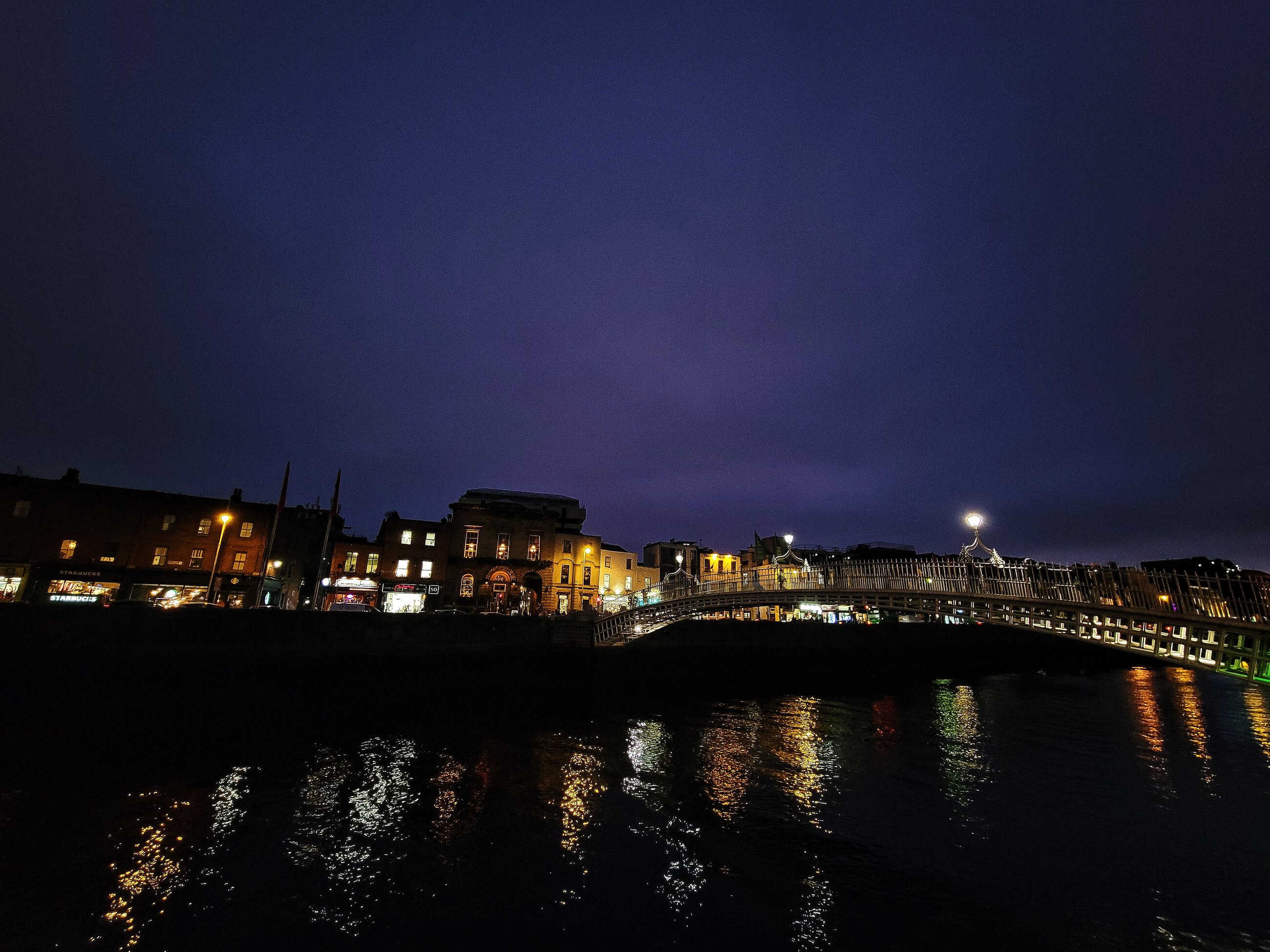 Ha'penny Bridge at night