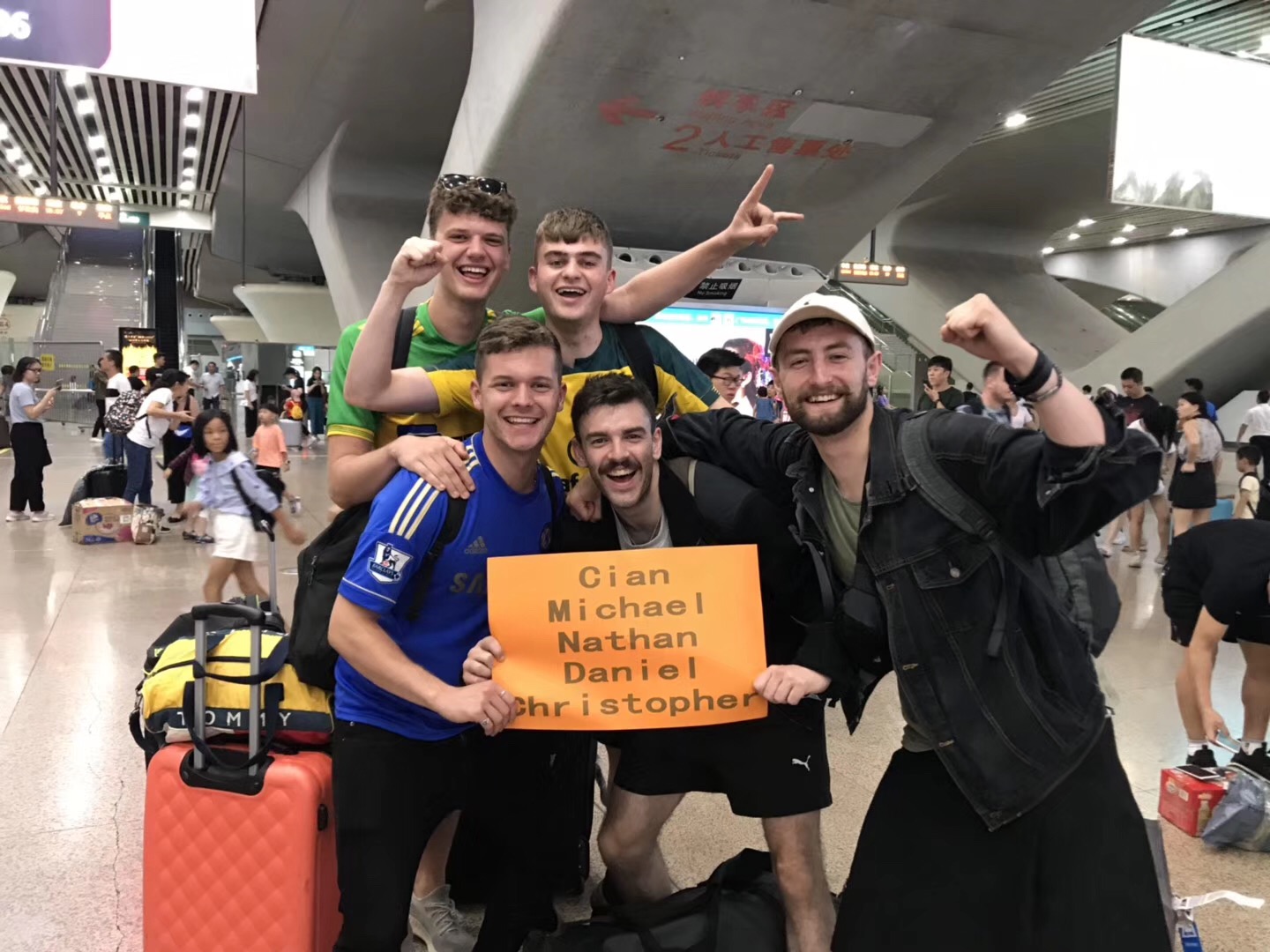 Tartan Army arrive in Guangzhou 