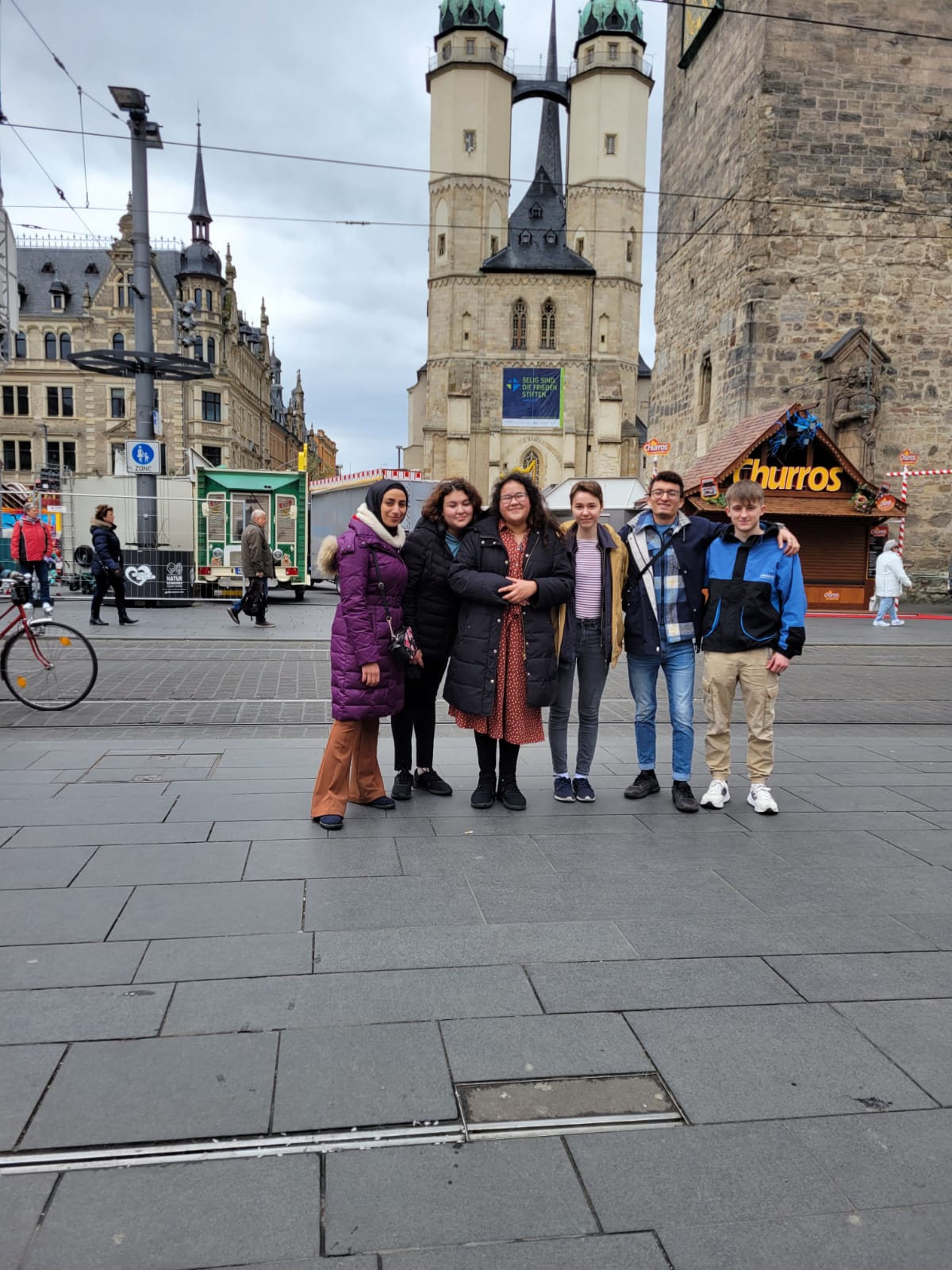 Halle Tour