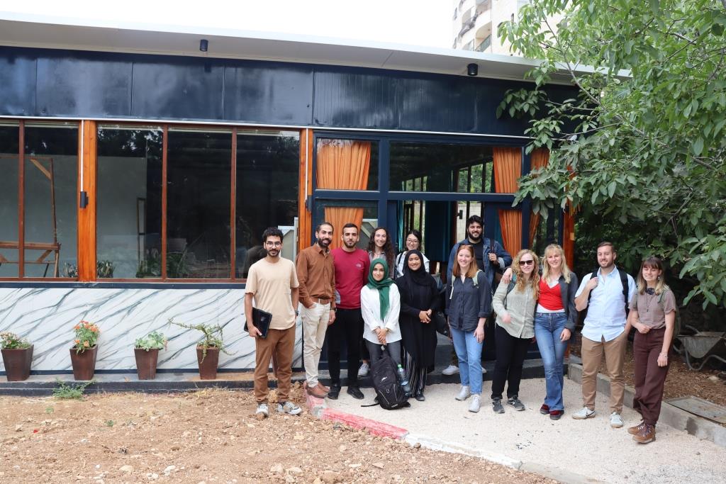 Visit to renowned Palestinian Artist Rani Sharabati
