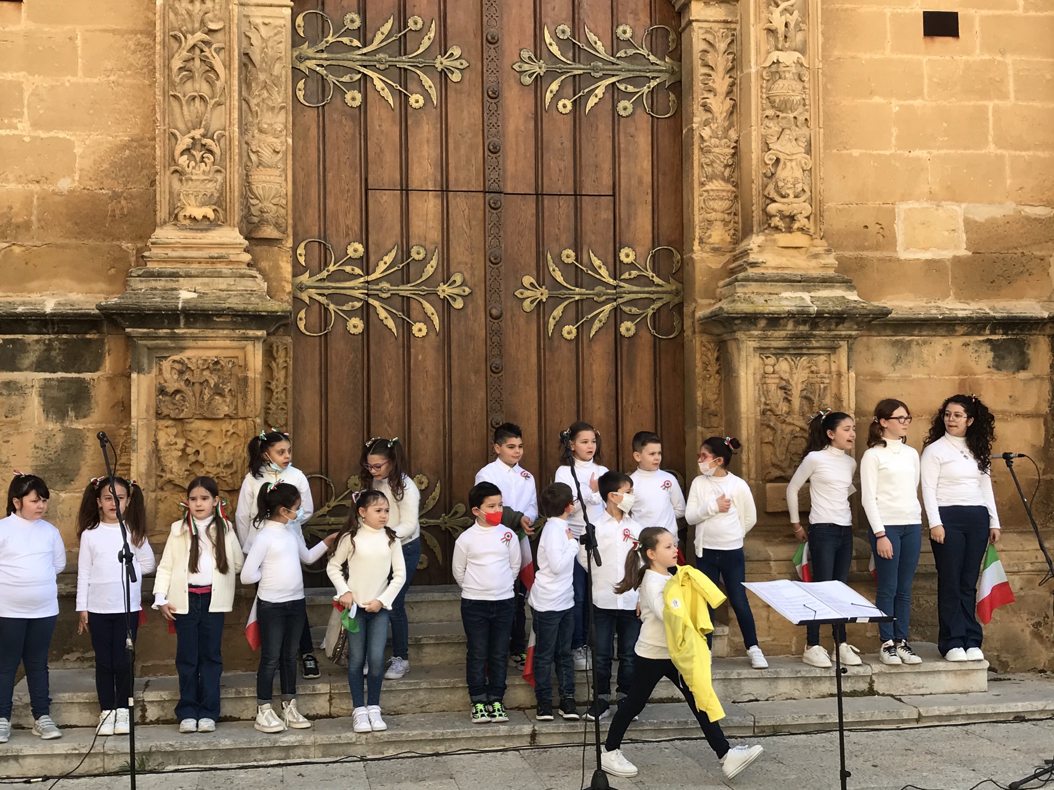 Children's Chorus in front of Chiesa Madre