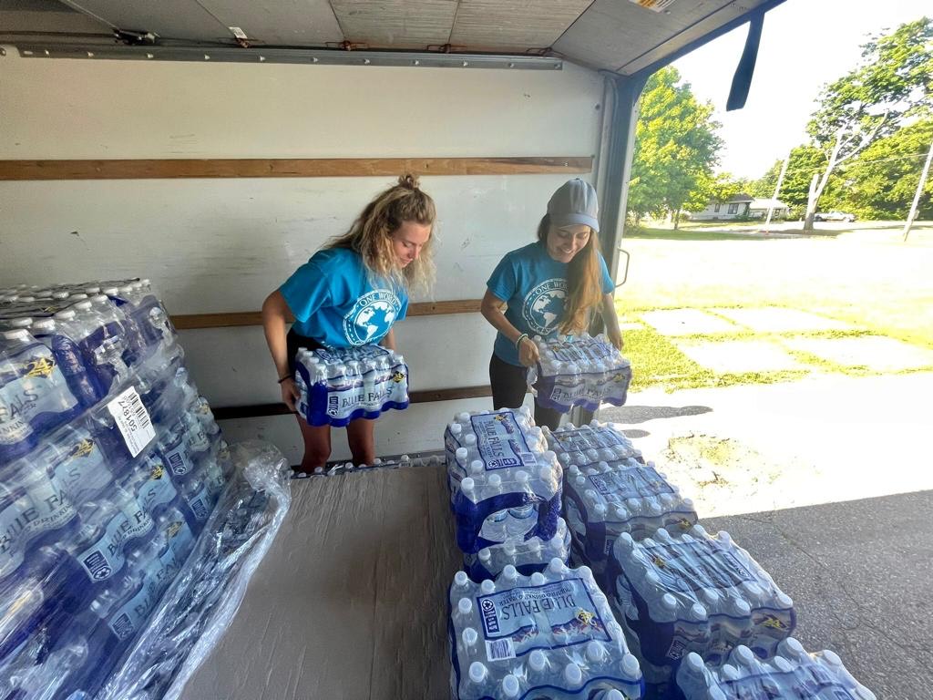 Support action in Benton Harbor to distribute clean water