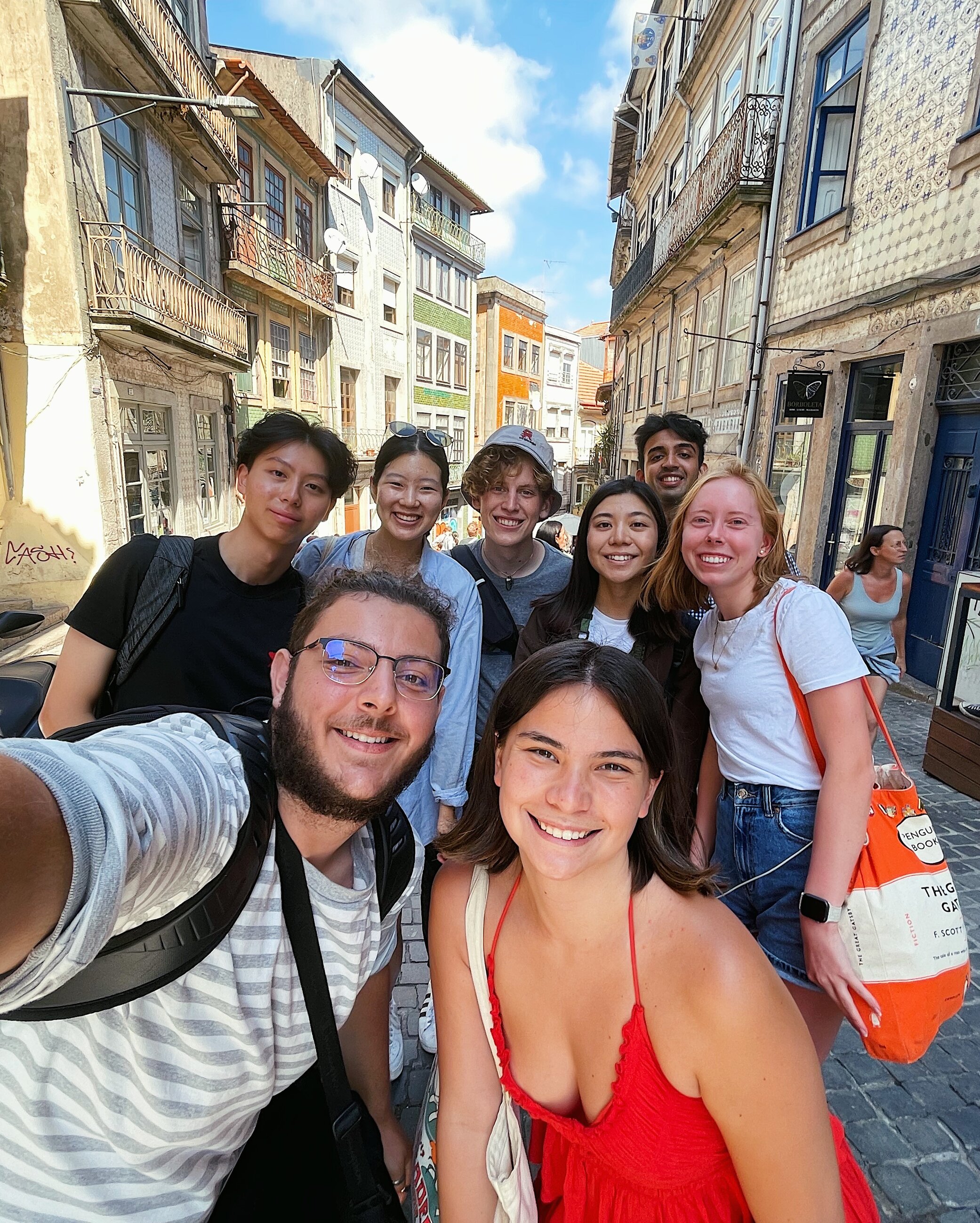 Some iX friends and I on a day trip to Porto!