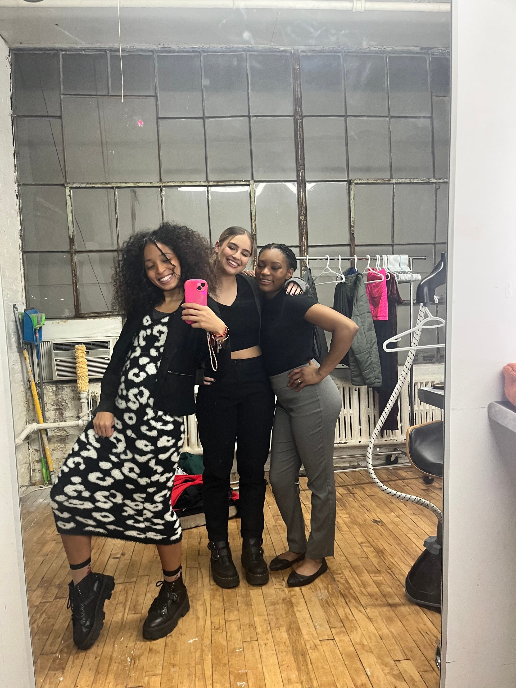 The 3 Mosqueteras 