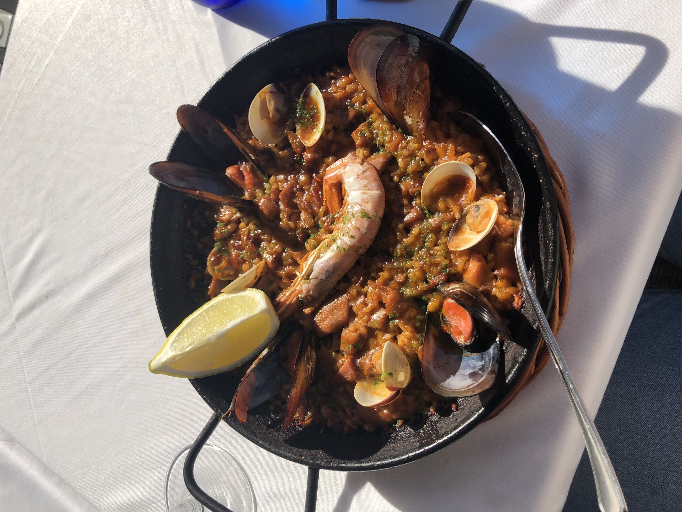 Amazing paella in La Barceloneta 