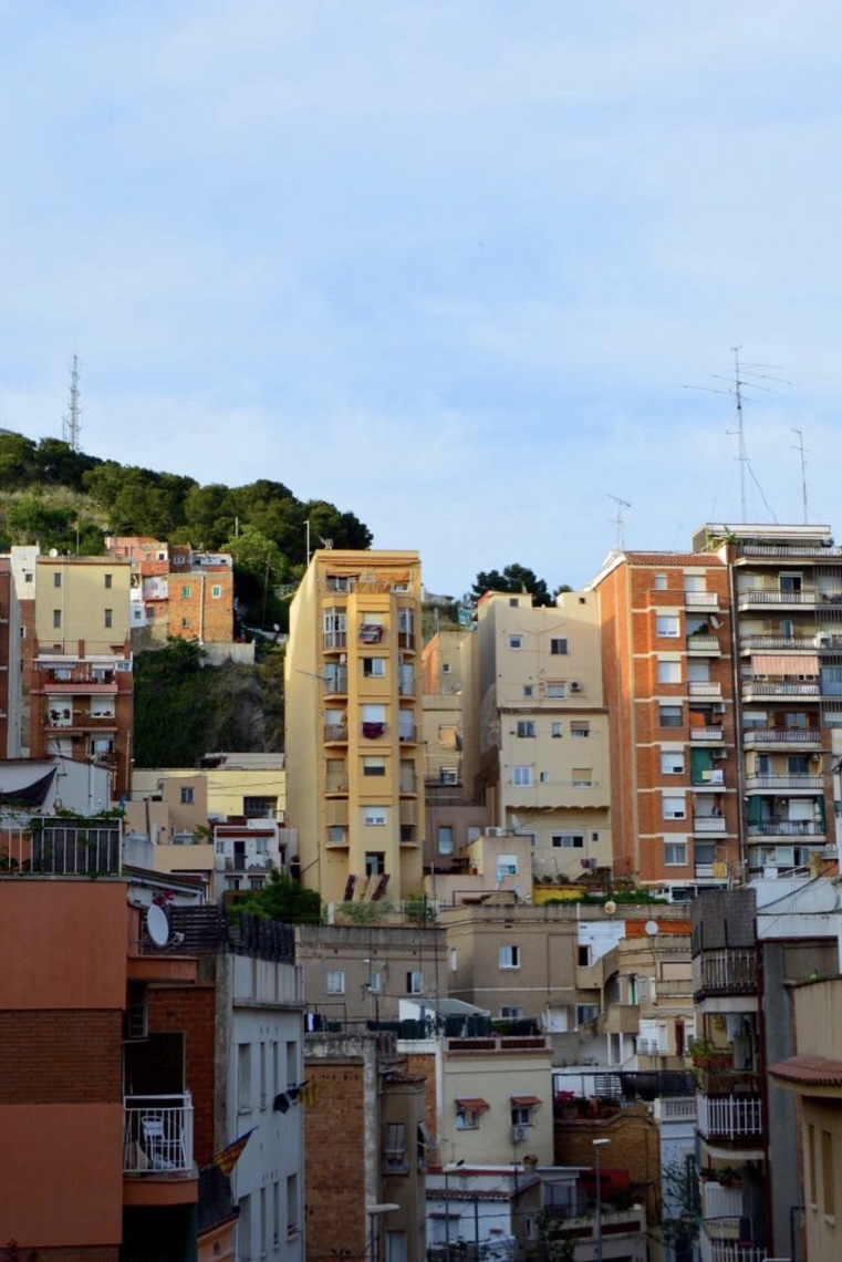Neighborhood view in Gracia