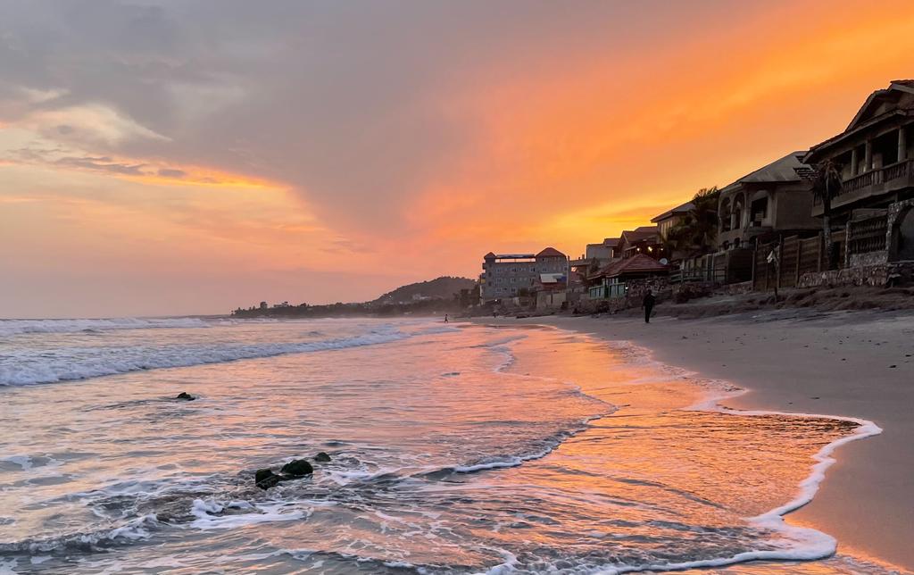 Kokrobite beach