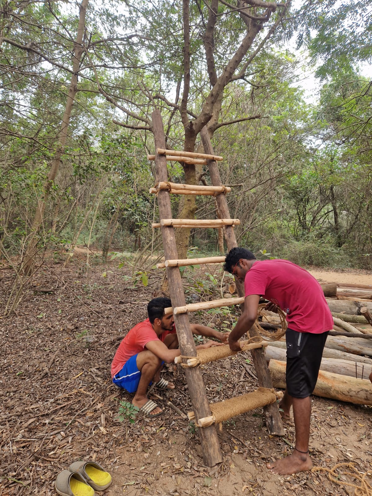 Building a ladder out of coconut rope and wood!