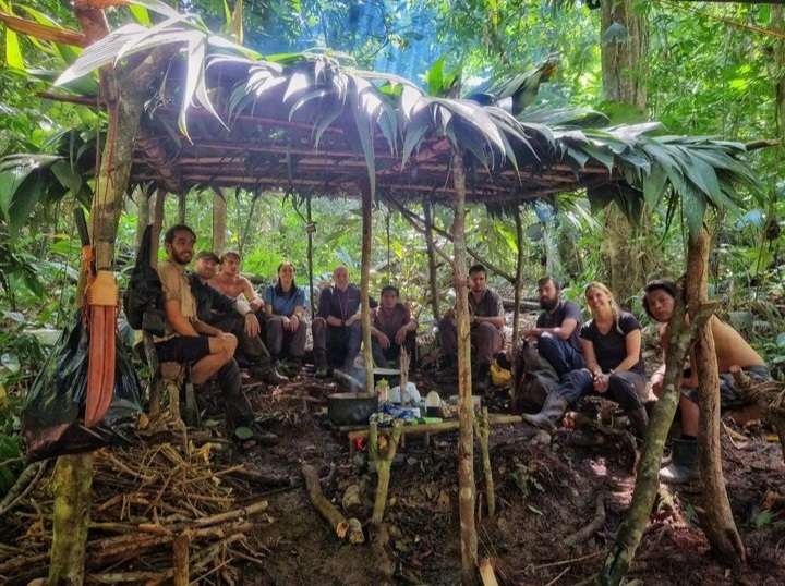 Group haveing lunch in the jungle