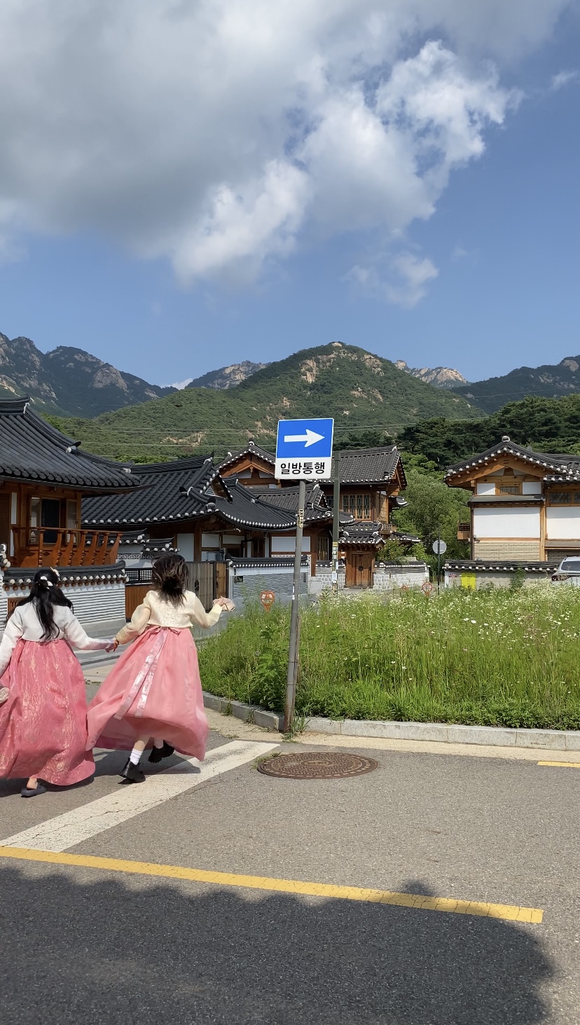 Hanbok Rental @ Eunpyeong Hanok Village