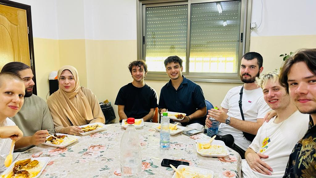 Breakfast at the center