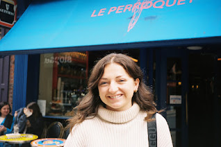 Le Perroquet easily became my favorite spot in Dublin where my friends and I would go for afternoon tea and treats after classes.