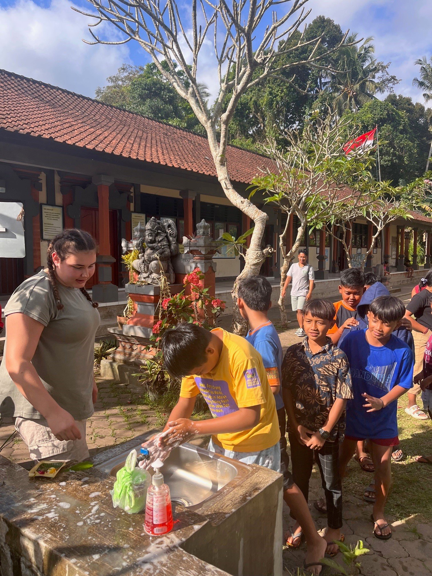 Teaching hand washing