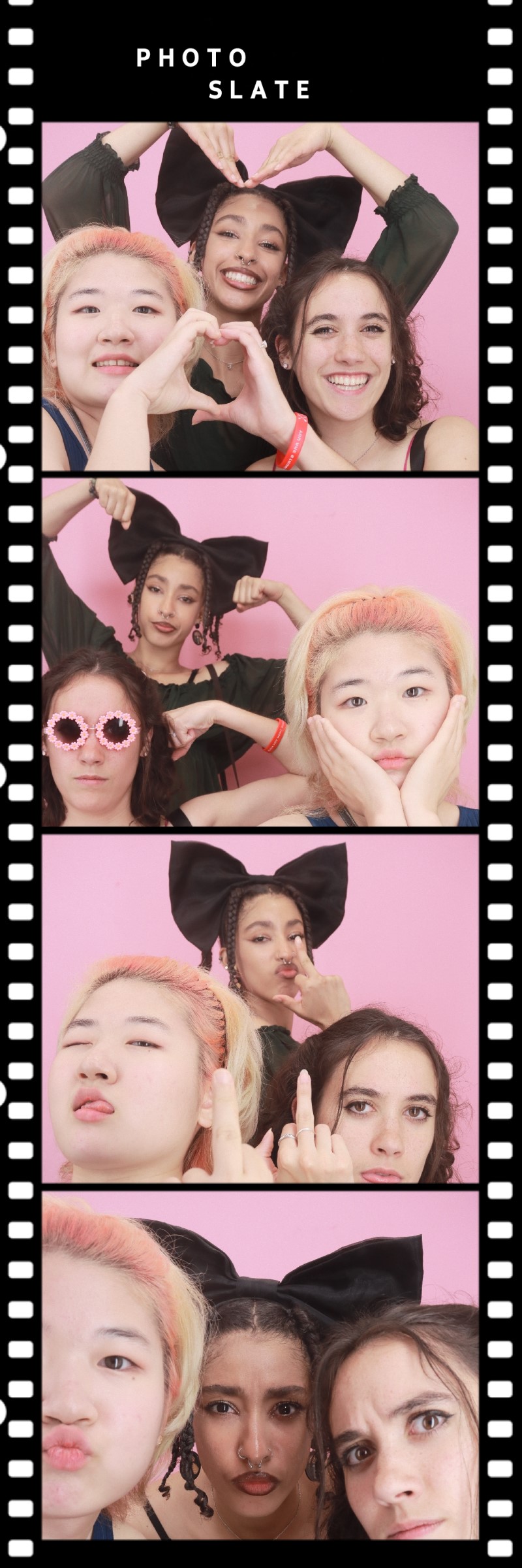 Everyday photobooth with friends is a must 