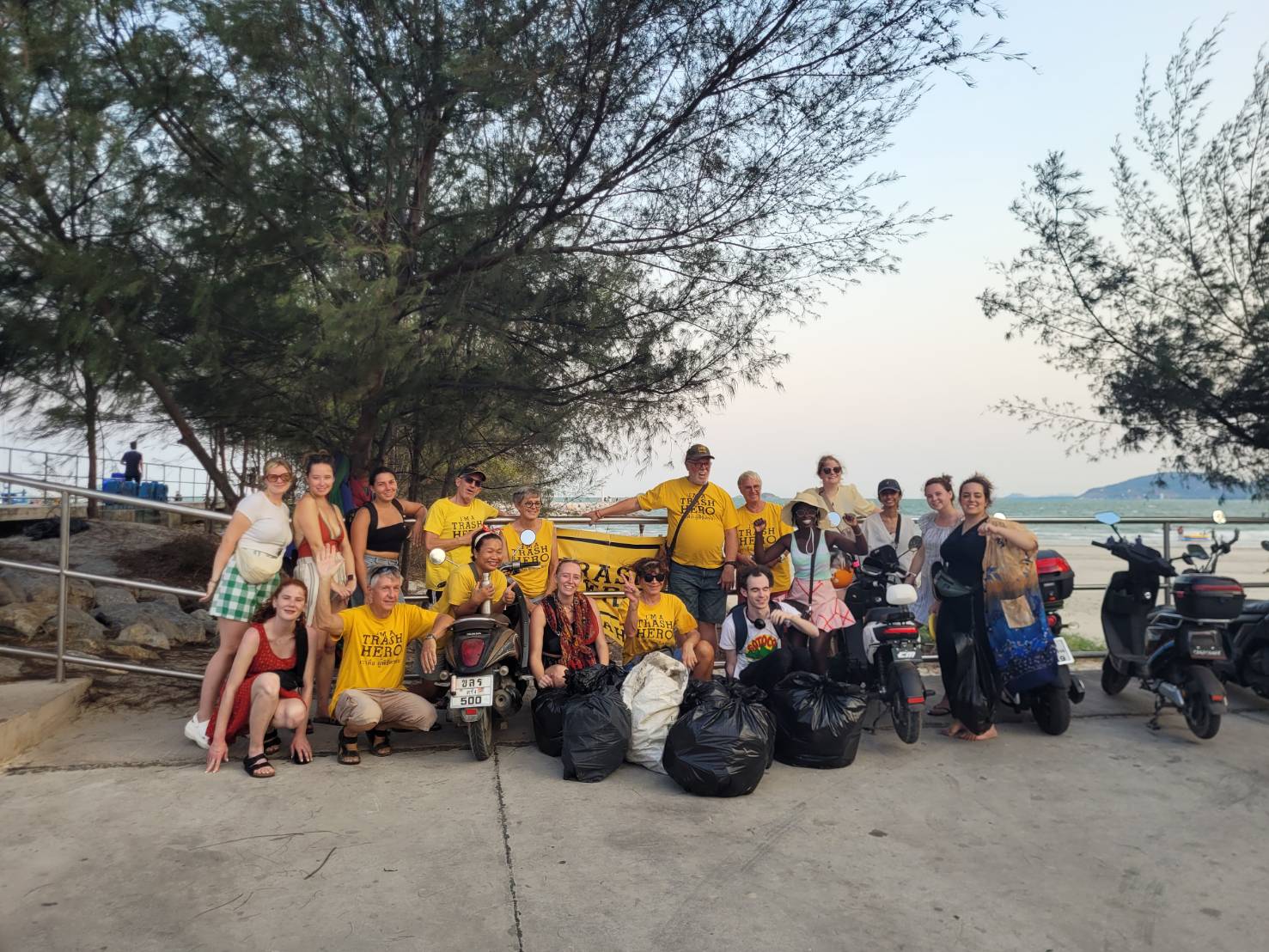 Trash Heros Beach Clean up