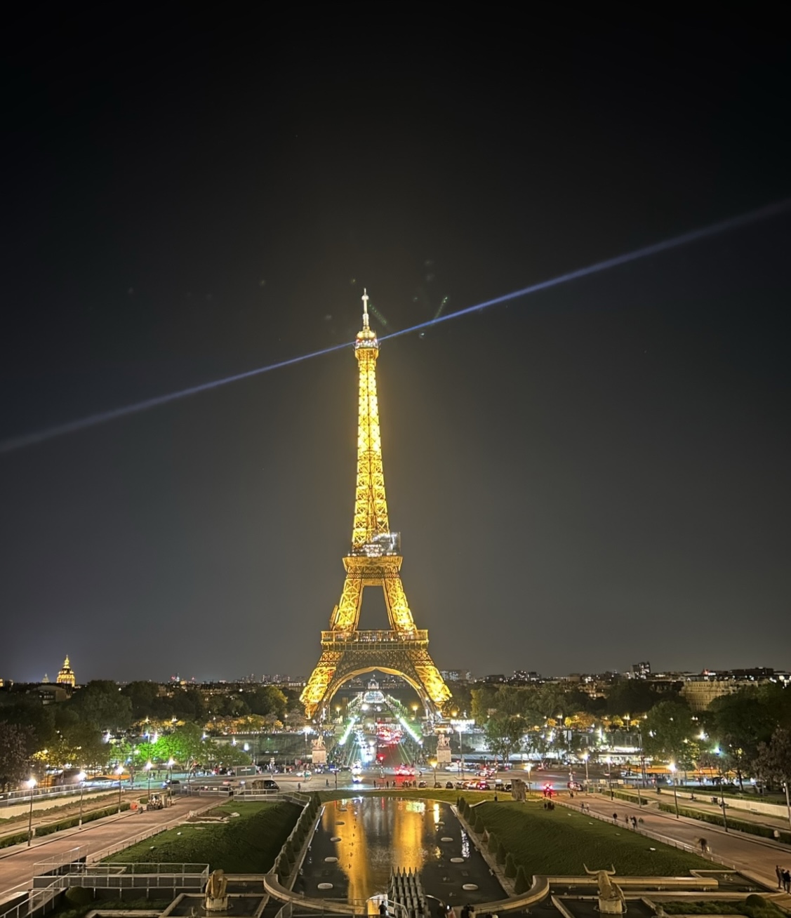 Eiffel Tower Spotlight Shine