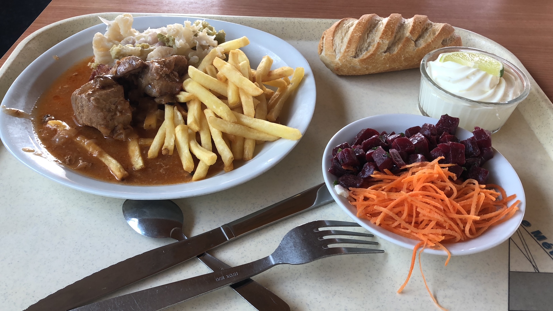 School Lunch - Only 3 euros!