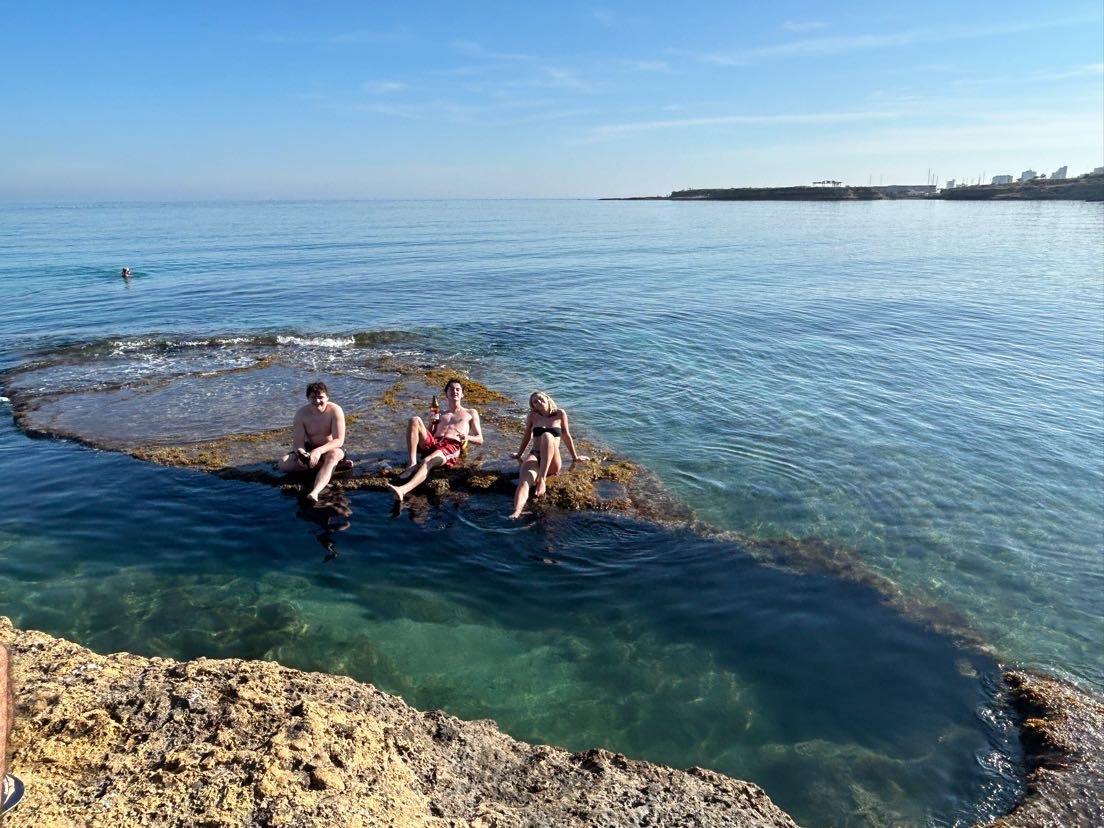Found a beautiful spot in Alicante to spend our afternoon!