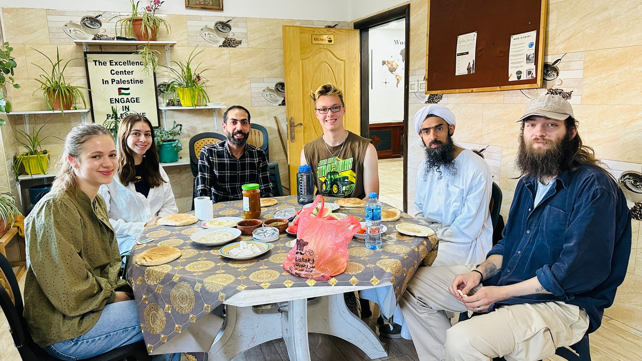 Breakfast in the centre with other volunteers