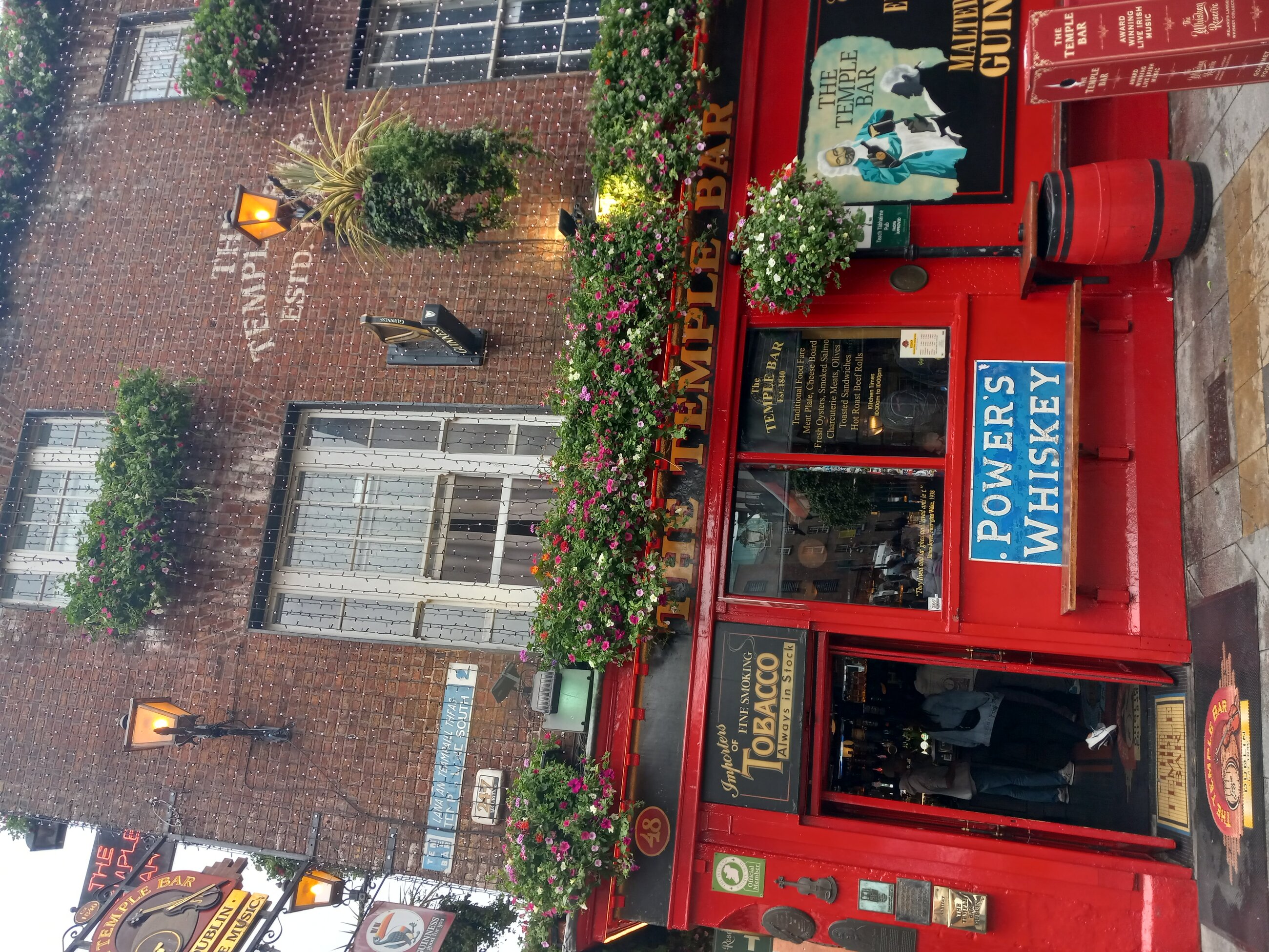 Temple Bar Pub Dublin