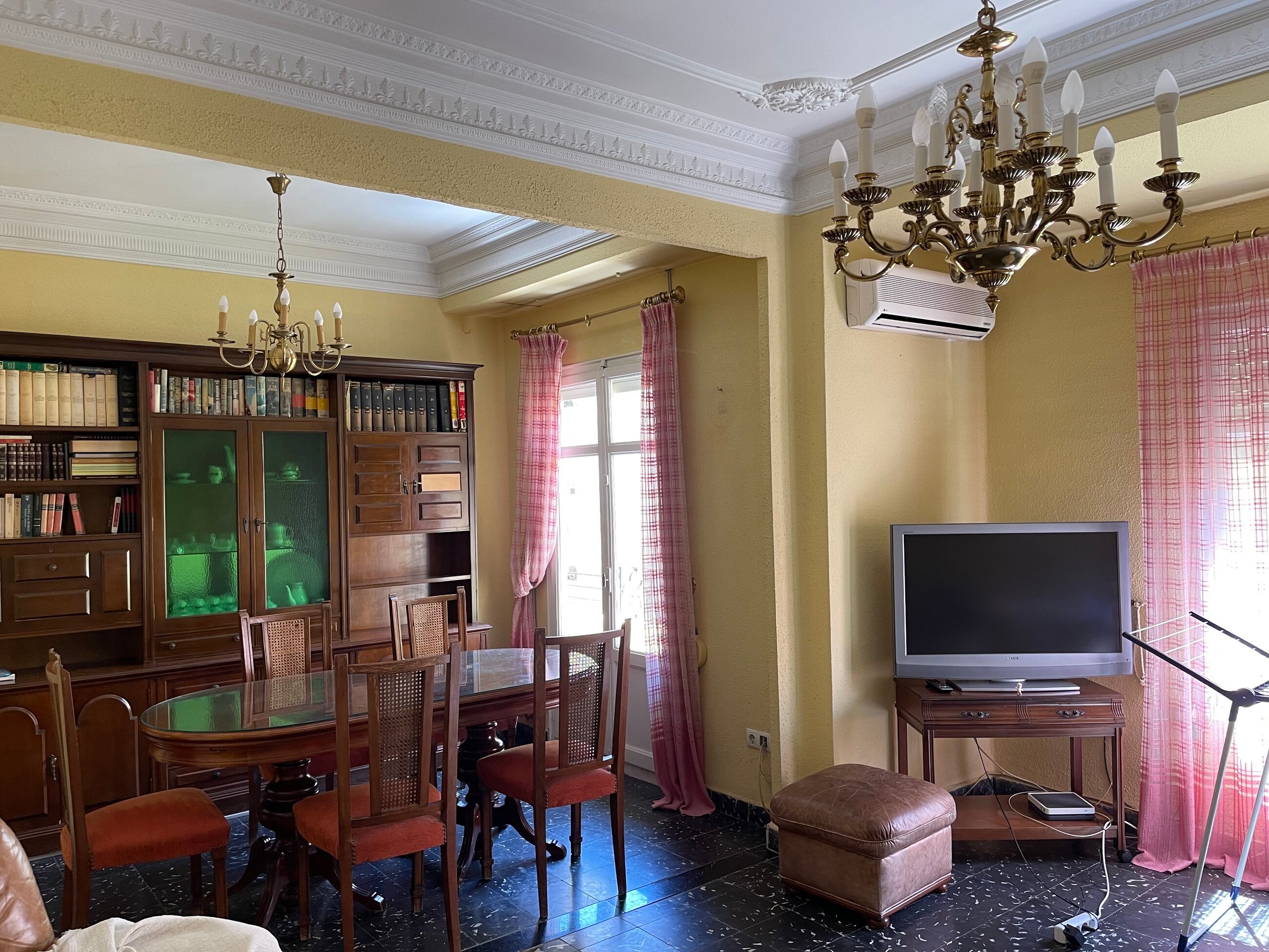 Living/dining area, which had air conditoning