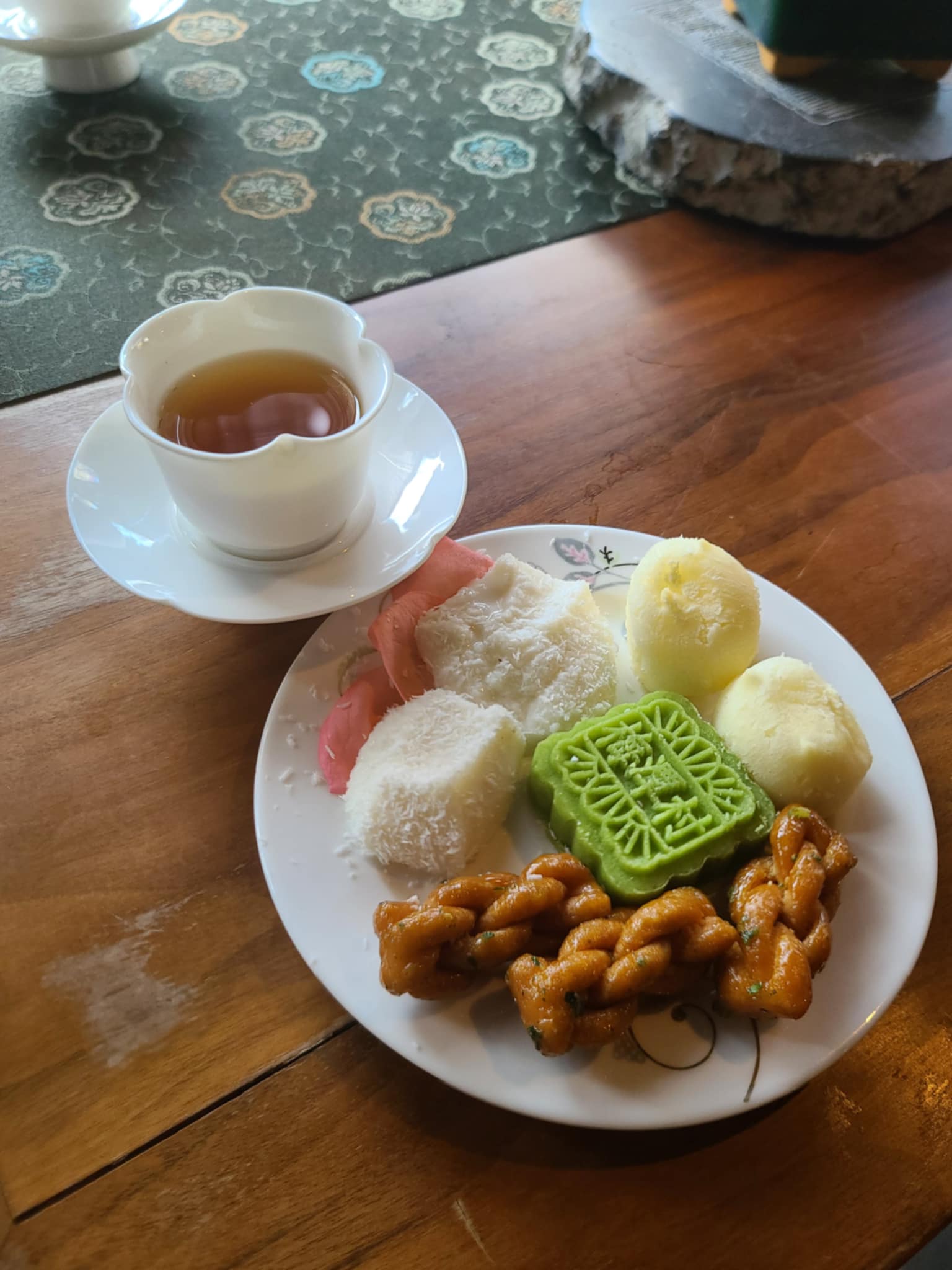 Tea and snacks in Guilin