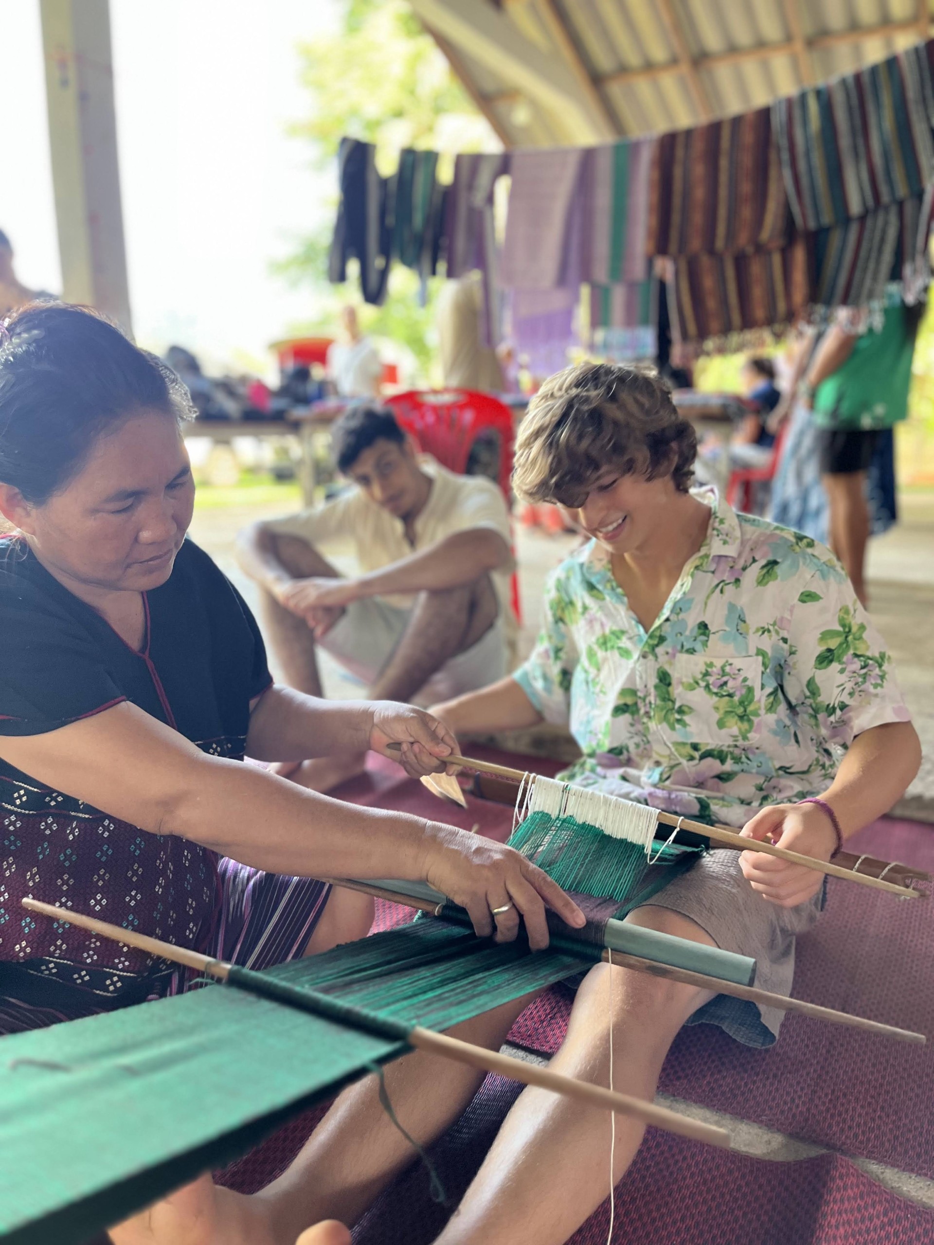 Weaving with the Karen tribe