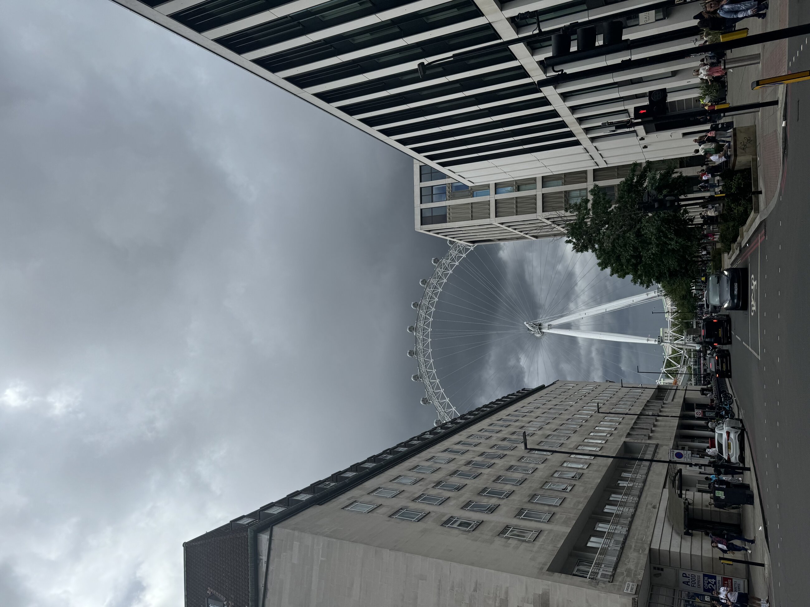 A picture from our instagram tour in London.